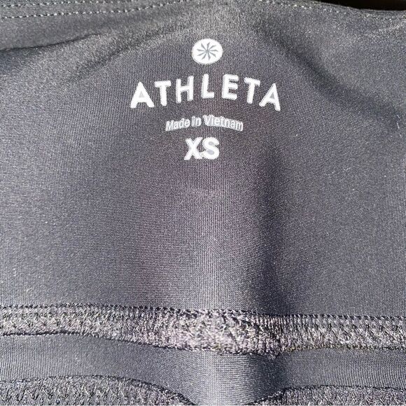 Athleta Leggings Black Zipper Pockets Athleisure athletic Casual neutral comfy - Picture 8 of 9